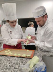 Handicap : en Normandie, dans la Manche, la troisième édition de Gourm'Hand'ise, le concours de cuisine inclusif ! 1