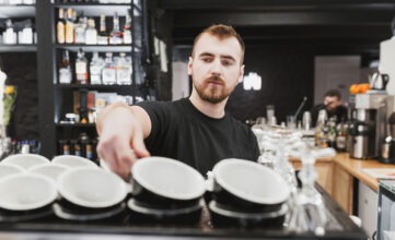 Entreprises du secteur Hôtels, cafés, restaurants : pourquoi former les tuteurs et maîtres d’apprentissage est essentiel ?
